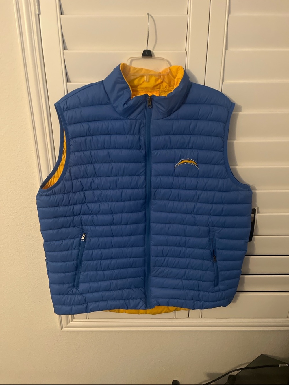 NFL Los Angeles Chargers Blue Puffer Vest XXL NWT Full Zip Team Apparel - Picture 1 of 6